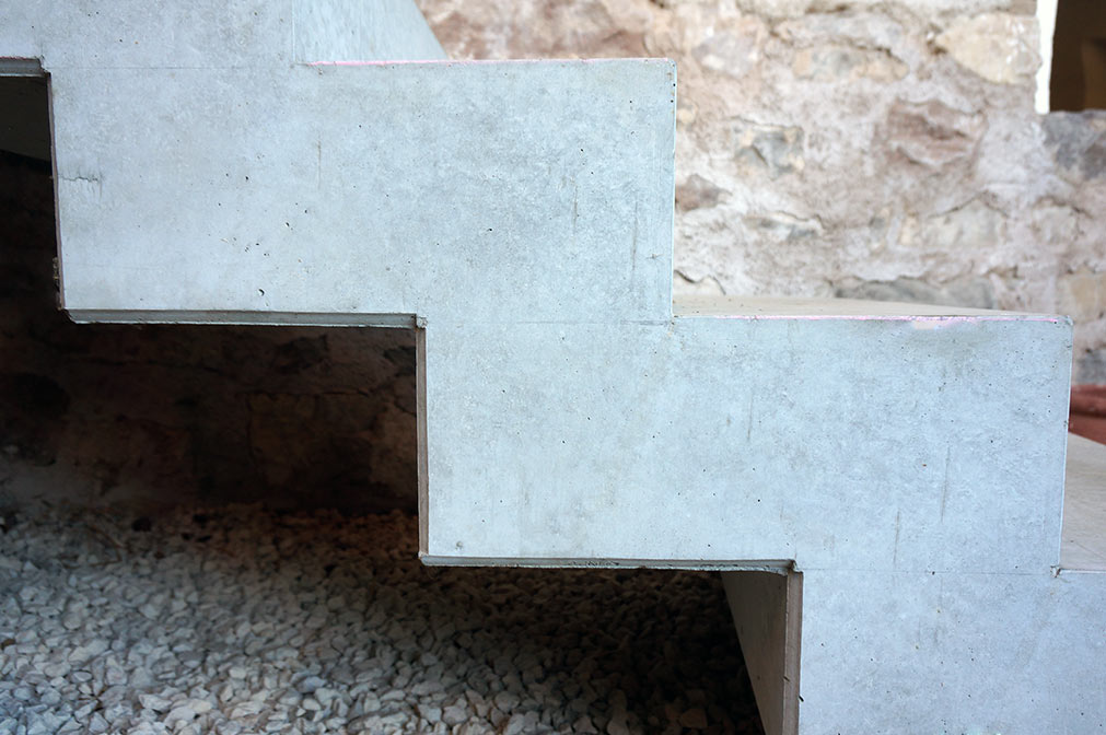 dettaglio-scala-impresa-edile-pidutti-bau-bolzano